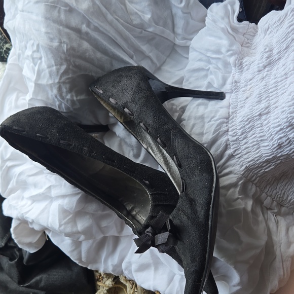 Beautiful high heels - Picture 2 of 2